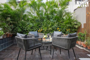 StayVista's Vogue Vista - Contemporary Chic Interiors